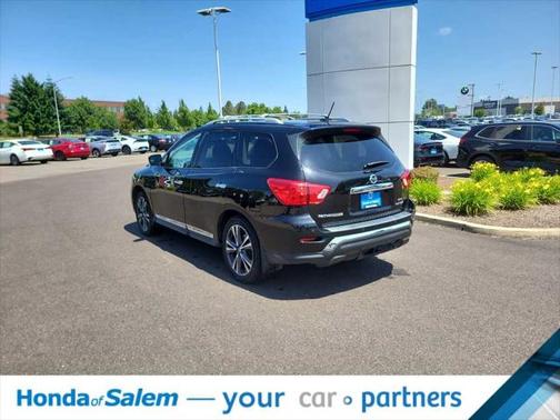 2017 Nissan Pathfinder Platinum