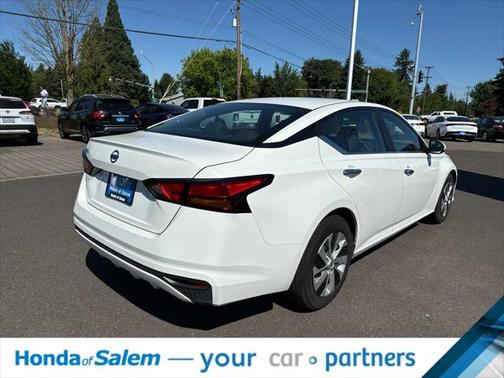 2022 Nissan Altima S FWD