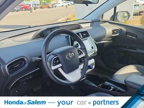 2018 Toyota Prius Three Touring