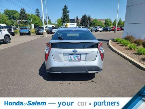 2018 Toyota Prius Three Touring
