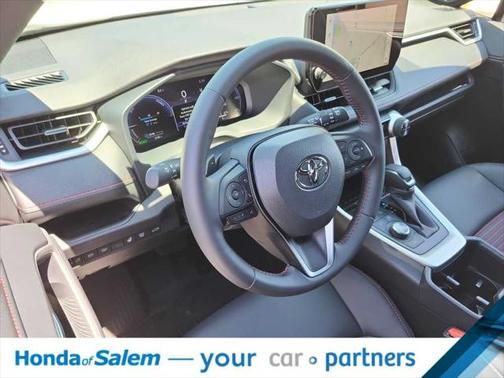2025 Toyota RAV4 Hybrid SE
