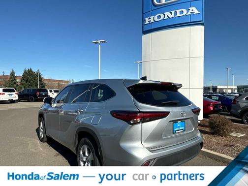 2023 Toyota Highlander L