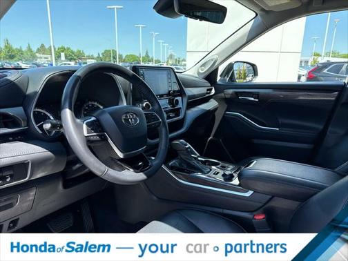 2022 Toyota Highlander Limited