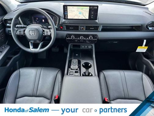 Sonic Gray Pearl 2026 Honda Pilot Touring 8-Passenger