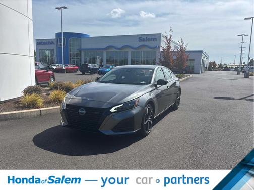 Gun Metallic 2025 Nissan Altima SR FWD