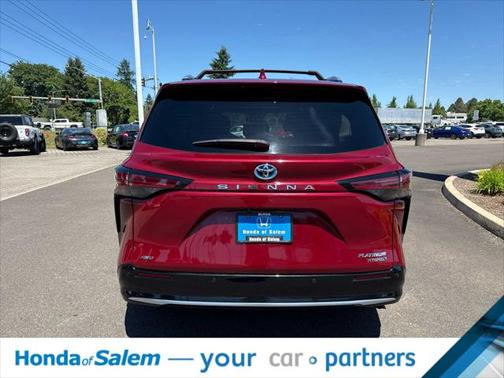 2023 Toyota Sienna Platinum 7 Passenger