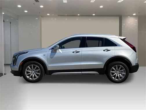 2021 Cadillac XT4 Premium Luxury