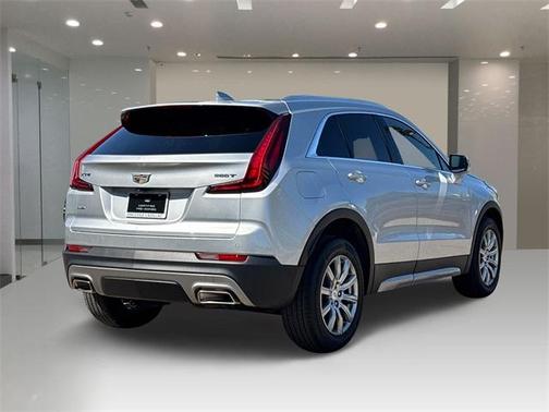 2021 Cadillac XT4 Premium Luxury