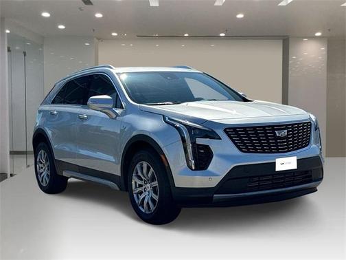 2021 Cadillac XT4 Premium Luxury