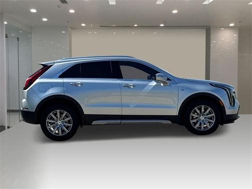 2021 Cadillac XT4 Premium Luxury