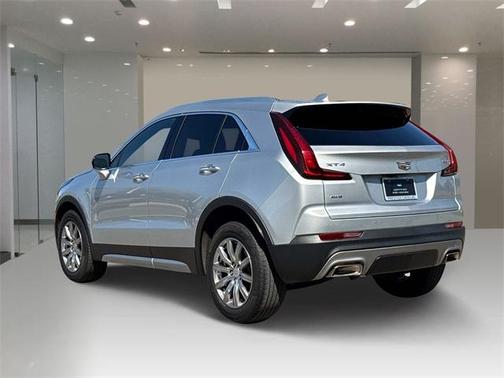 2021 Cadillac XT4 Premium Luxury