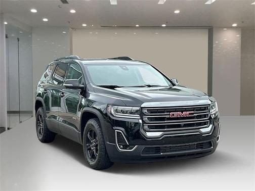 2022 GMC Acadia AT4
