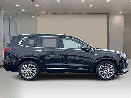 2022 Cadillac XT6 Premium Luxury AWD