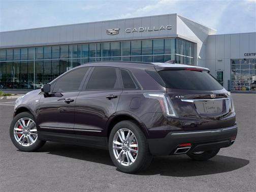 2025 Cadillac XT5 Sport
