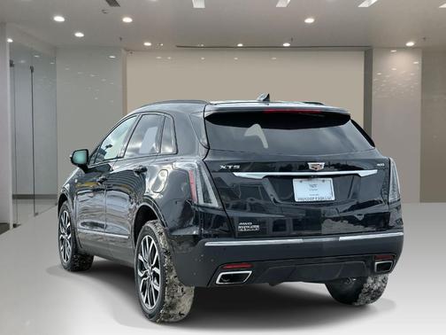 2021 Cadillac XT5 Sport