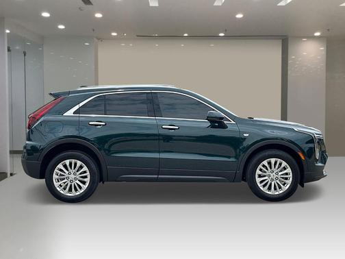 2024 Cadillac XT4 Luxury