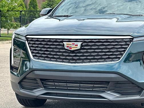 2024 Cadillac XT4 Luxury