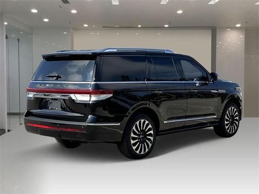 2024 Lincoln Navigator Black Label
