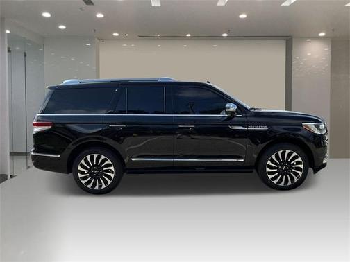 2024 Lincoln Navigator Black Label