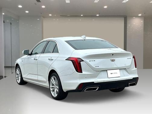 2023 Cadillac CT4 Luxury