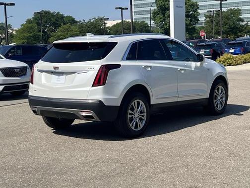 2023 Cadillac XT5 Premium Luxury