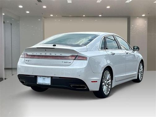 2016 Lincoln MKZ Base