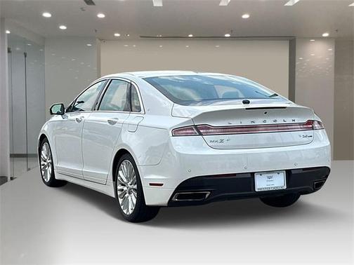 2016 Lincoln MKZ Base
