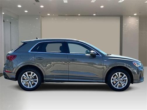 2023 Audi Q3 45 S line Premium