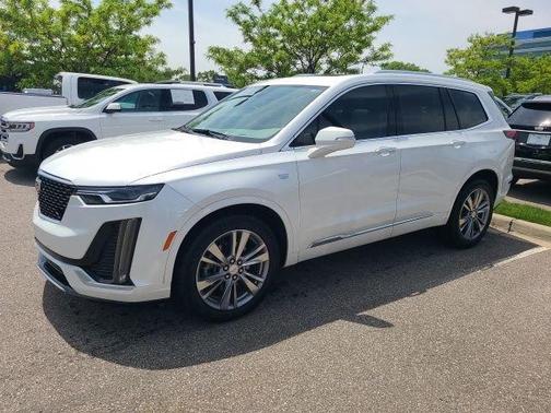 Crystal White Tri-Coat 2023 Cadillac XT6 Premium Luxury AWD