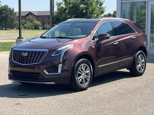 2022 Cadillac XT5 Premium Luxury