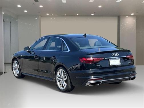 2023 Audi A4 45 S line Premium Plus