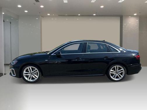 2023 Audi A4 45 S line Premium Plus