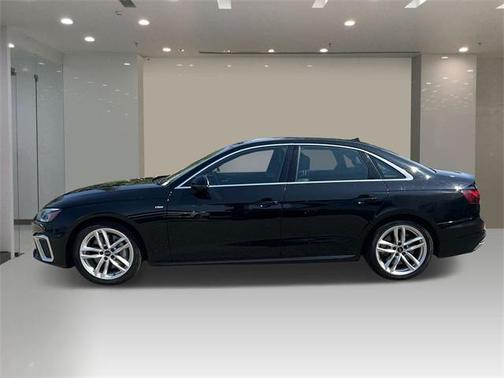 2023 Audi A4 45 S line Premium Plus