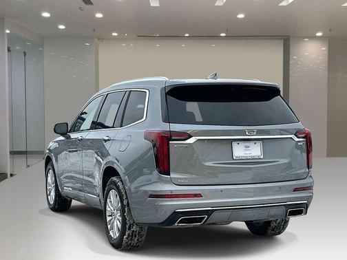 2025 Cadillac XT6 Luxury AWD