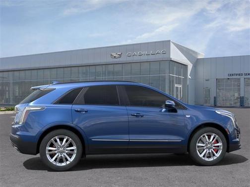 2025 Cadillac XT5 Sport