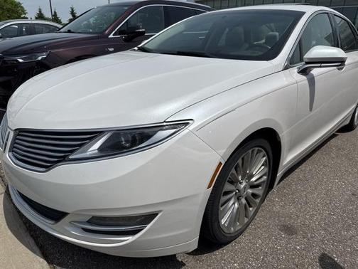 2016 Lincoln MKZ Base