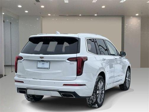 2022 Cadillac XT6 Premium Luxury AWD