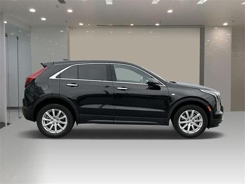 2022 Cadillac XT4 Luxury
