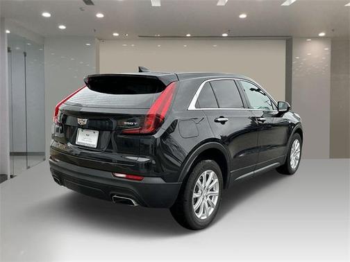 2022 Cadillac XT4 Luxury