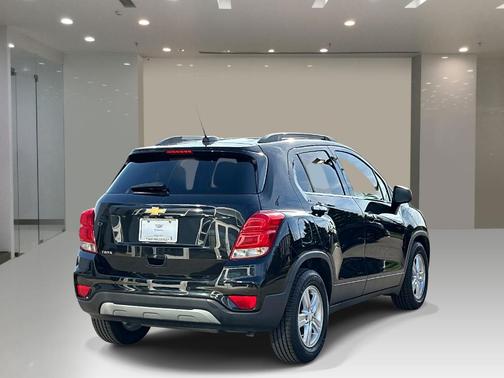 Mosaic Black Metallic 2018 Chevrolet Trax LT