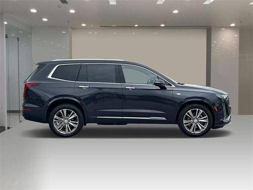 2025 Cadillac XT6 Premium Luxury AWD
