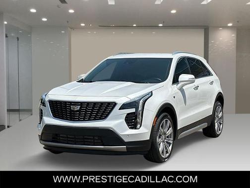 2022 Cadillac XT4 Premium Luxury
