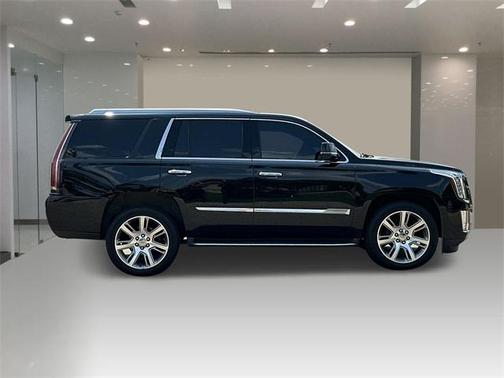 2015 Cadillac Escalade Luxury