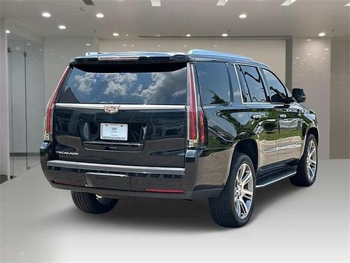 2015 Cadillac Escalade Luxury