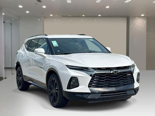 Iridescent Pearl Tricoat 2021 Chevrolet Blazer RS