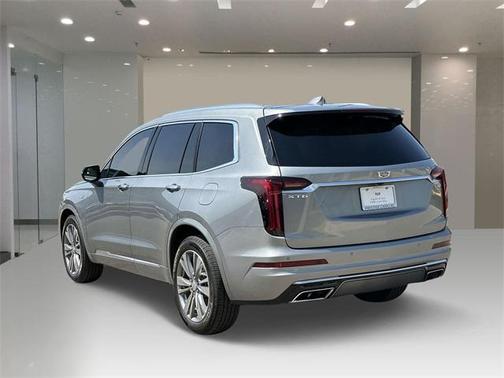 2024 Cadillac XT6 Premium Luxury FWD