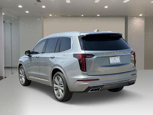 2024 Cadillac XT6 Premium Luxury FWD