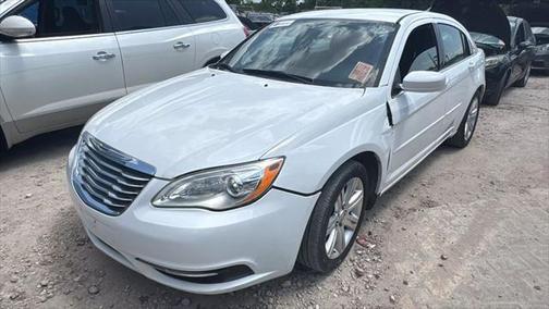 2013 Chrysler 200 Touring
