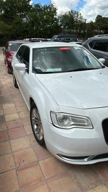 2019 Chrysler 300 Touring