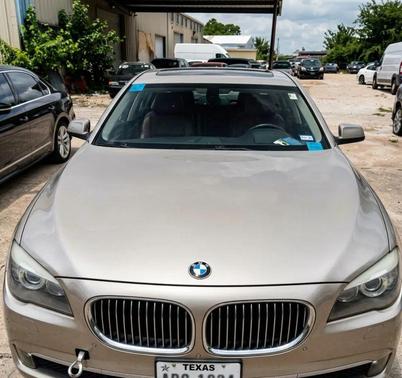 Silver 2009 BMW 750 I